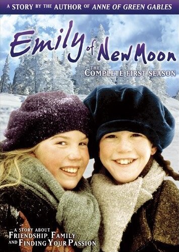 Смотреть Эмили из Нью-Мун (1998) онлайн в Хдрезка качестве 720p